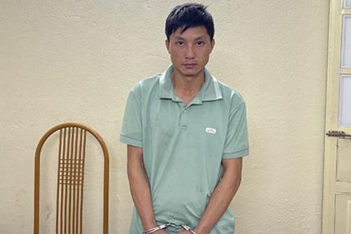 Bị bắt khi 'ôm' gần 12.000 viên hồng phiến và 1kg thuốc phiện đi tiêu thụ