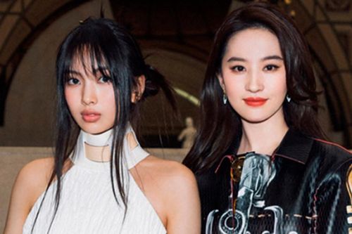 Lưu Diệc Phi trẻ trung khi đọ sắc cùng đàn em kém 20 tuổi