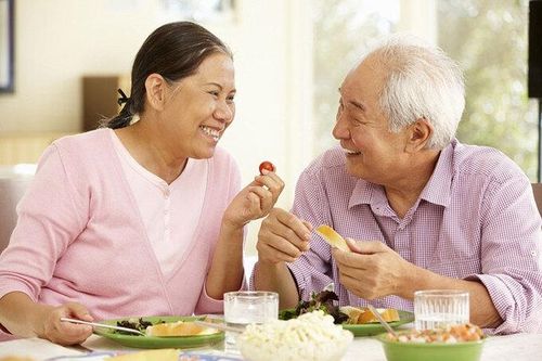 Sống thọ hơn 20 năm nhờ cách làm vừa bớt tiền lại đỡ bệnh tật
