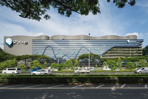 Tập đoàn điện lực Singapore mua lại 2 nhà máy điện mặt trời tại Việt Nam