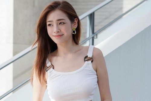 Á hậu Hong Kong được TVB gỡ lệnh cấm sóng