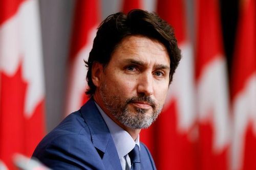 Người đàn ông nhận tội ném sỏi vào thủ tướng Canada
