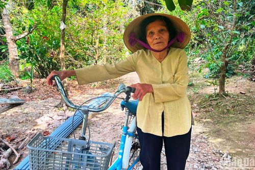 Người phụ nữ chuyên 'ăn cơm nhà, vác tù và hàng tổng'