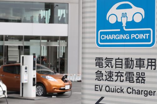 Chung cư tại Tokyo bắt buộc trang bị trạm sạc xe điện