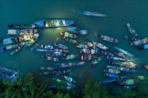 Thủ phủ miền Tây đẹp hiền hòa, trù phú qua ống kính trên cao