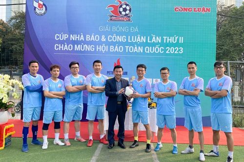 Khai mạc Giải bóng đá Cúp Báo Nhà báo và Công luận lần II
