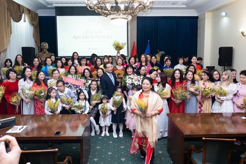 Người Việt tại Nga kỷ niệm Ngày Quốc tế Phụ nữ