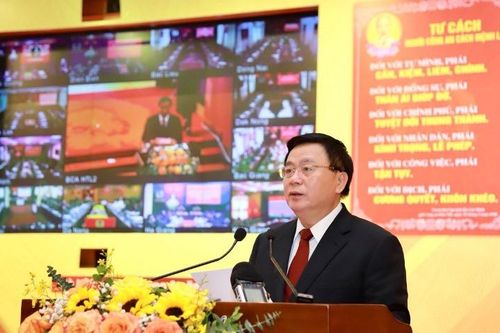 Hội thảo khoa học 'Sáu điều dạy của Chủ tịch Hồ Chí Minh - di sản tinh thần vô giá của lực lượng Công an nhân dân'