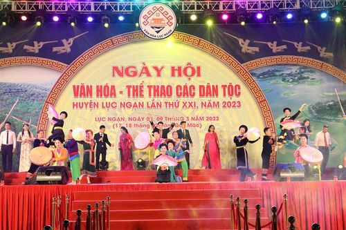 Khai mạc Ngày hội Văn hóa-Thể thao các dân tộc Lục Ngạn