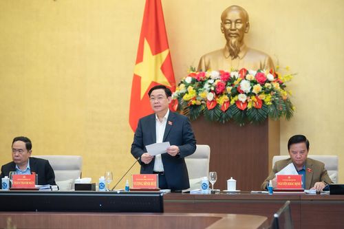 Tập trung kiểm soát quyền lực, phòng chống tiêu cực, lợi ích nhóm trong xây dựng pháp luật