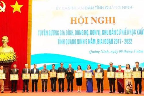 Quảng Ninh: Tuyên dương gia đình, dòng họ, đơn vị, khu dân cư hiếu học xuất sắc giai đoạn 2017-2022
