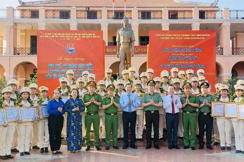 Công an TPHCM tuyên dương 75 tập thể, cá nhân điển hình tiêu biểu học tập và làm theo lời Bác