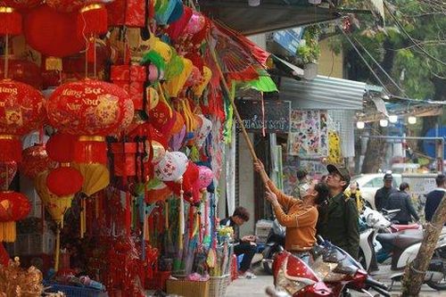 Công an Hà Nội nêu lộ trình 'dẹp loạn' vỉa hè trên toàn thành phố