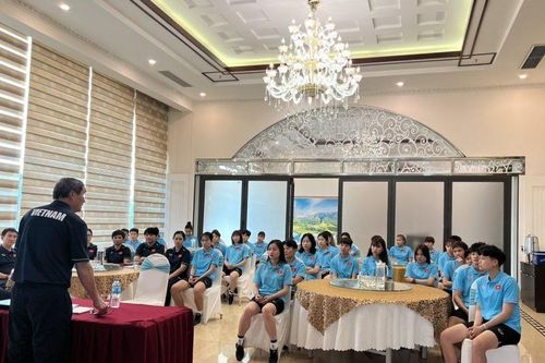 Thùy Trang được chọn làm thủ quân đội tuyển nữ Việt Nam
