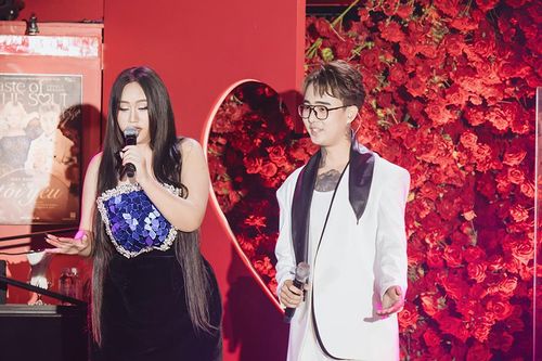Sofia rơi nước mắt song ca 'Anh ơi ở lại' cùng Đạt G