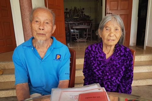 Cụ bà 91 tuổi phát hiện mình 'đã chết' khi làm lại căn cước công dân
