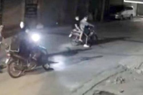 Hà Nội: Bắt nhóm đối tượng 10X mang dao tông đi cướp giữa đêm khuya