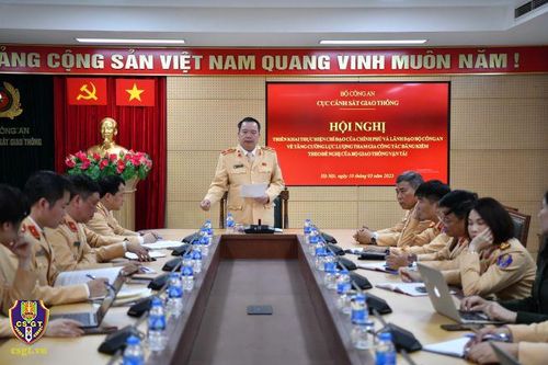 Thiếu tướng Nguyễn Văn Trung: Không để người dân phải mang chăn chiếu, xếp hàng 3-4 ngày chờ đăng kiểm