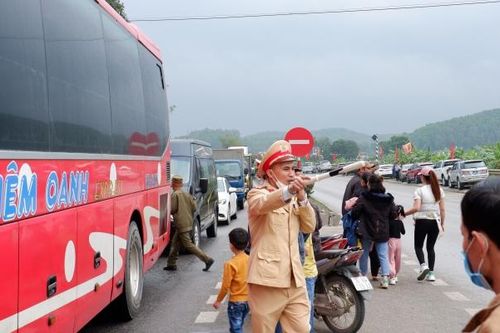 Thanh Hóa: Hơn 100 cán bộ chiến sĩ bảo đảm an ninh trật tự Lễ hội Đền Bà Triệu