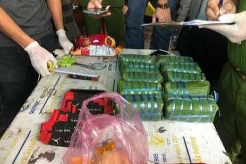 Thu giữ 6,5kg ma túy được ngụy trang thành chả giò
