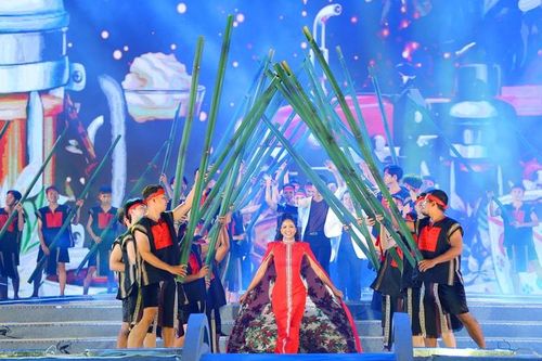 Đặc sắc đêm khai mạc lễ hội cà phê Buôn Ma Thuột lần thứ 8