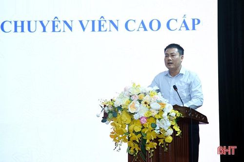 Khai giảng lớp bồi dưỡng ngạch chuyên viên cao cấp tại Hà Tĩnh