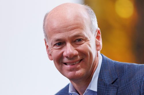 24 giờ trước khi phá sản, CEO Silicon Valley Bank gọi điện trấn an khách hàng