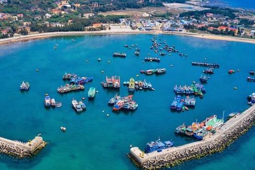 Khám phá đảo xa bờ của Việt Nam, Bạch Long Vỹ