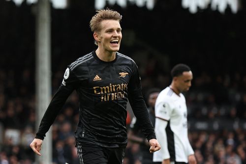 Trossard lập hat-trick kiến tạo, Arsenal vùi dập Fulham