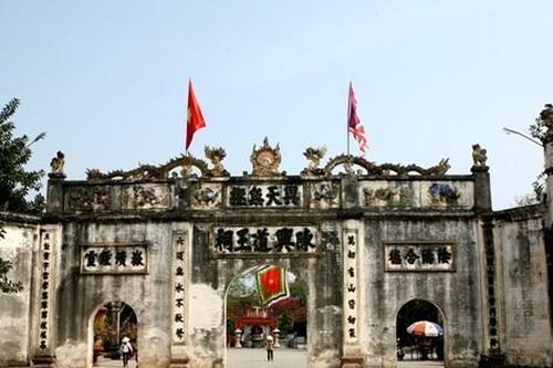 Đêm nghĩ thêm ở Lục Đầu giang