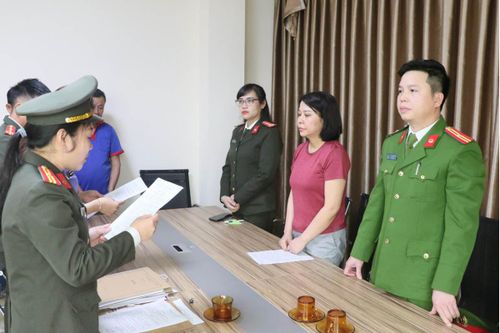 Bắt giữ giám đốc doanh nghiệp ở Hà Tĩnh nâng khống giá thiết bị giáo dục