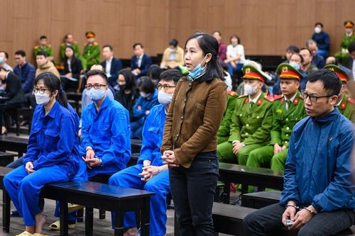 Cán bộ ngân hàng từng coi 'siêu lừa' là khách 'vip'