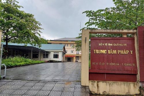 Bắt Giám đốc Trung tâm Pháp y tỉnh Quảng Trị