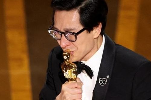 Từng thất nghiệp tại Hollywood, sao gốc Việt nhận tượng vàng sớm tại Oscar 2023