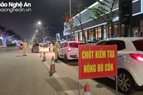Nghệ An: Nghiêm cấm mọi hành vi bao che, bỏ qua lỗi vi phạm nồng độ cồn khi điều khiển phương tiện tham gia giao thông