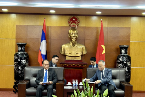 Thứ trưởng Trần Quốc Khánh tiếp, làm việc với Thứ trưởng Bộ Công Thương Lào Bun-thởng Đuông-sa-vẳn