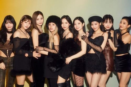 TWICE bị sốc với số người tham dự sự kiện tại Mỹ và ủng hộ nhóm vô điều kiện