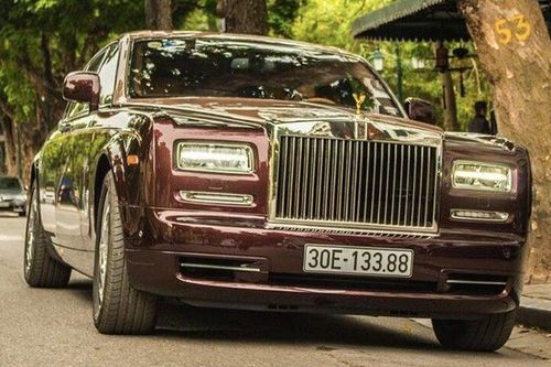 Rolls-Royce Phantom của ông Quyết đã giảm giá gần 9,6 tỷ đồng