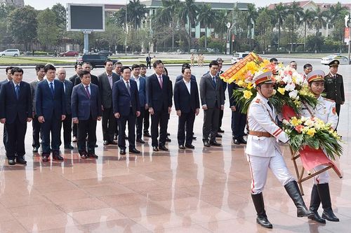 Chủ tịch Quốc hội Vương Đình Huệ thăm, làm việc tại tỉnh Hưng Yên