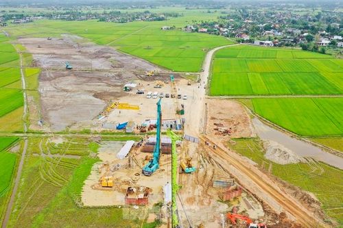 Dự án cao tốc Quảng Ngãi - Hoài Nhơn thi công gặp khó