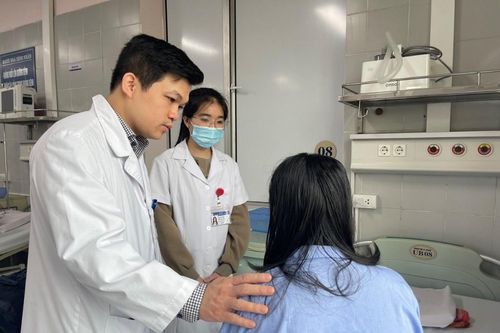 Cai sữa nhiều năm vẫn phải cắt bỏ ngực vì áp xe