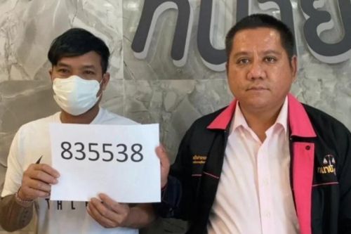 Vợ giấu chồng, kết hôn với người mới sau khi trúng số