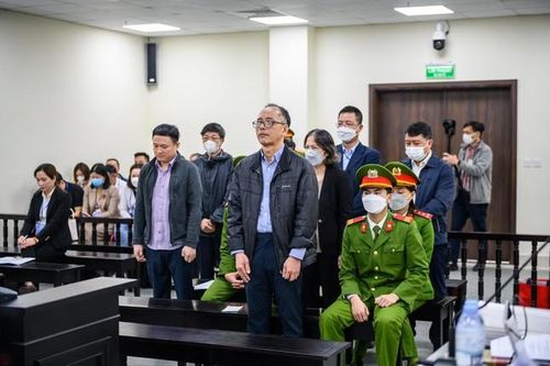 7 cán bộ ngân hàng BIDV hầu tòa