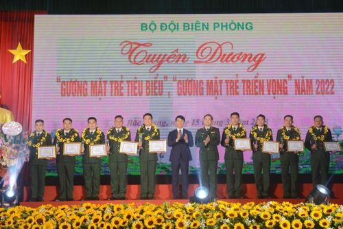 Tuyên dương 'Gương mặt trẻ tiêu biểu', 'Gương mặt trẻ triển vọng' BĐBP năm 2022