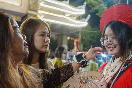 TPHCM sẵn sàng đón khách Trung Quốc: Kỳ vọng thị trường tỷ dân