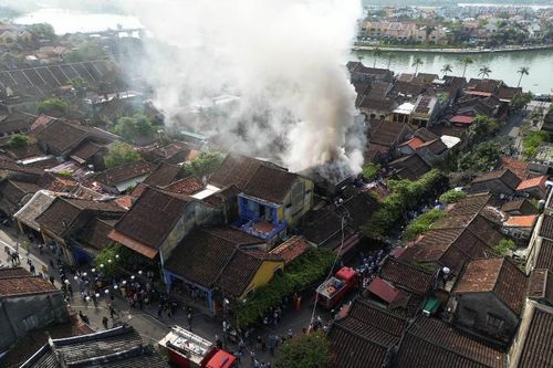 Cháy kho vải tại trung tâm phố cổ Hội An