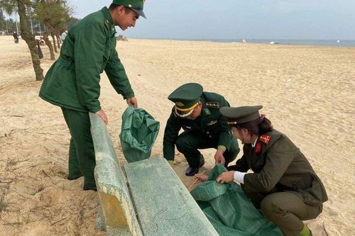 Huế 'thổi lửa' lại phong trào Chủ nhật ra đường dọn sạch rác