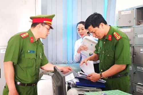 Khám xét Trung tâm đăng kiểm xe cơ giới 78-02D ở Phú Yên