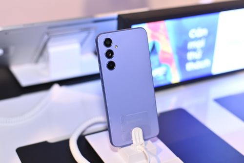 Dòng smartphone bán chạy nhất Việt Nam có phiên bản mới
