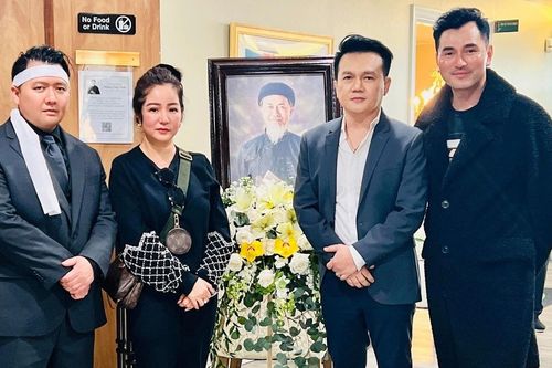 Các nghệ sĩ đến viếng 'ông hội đồng' Diệp Lang ở Mỹ